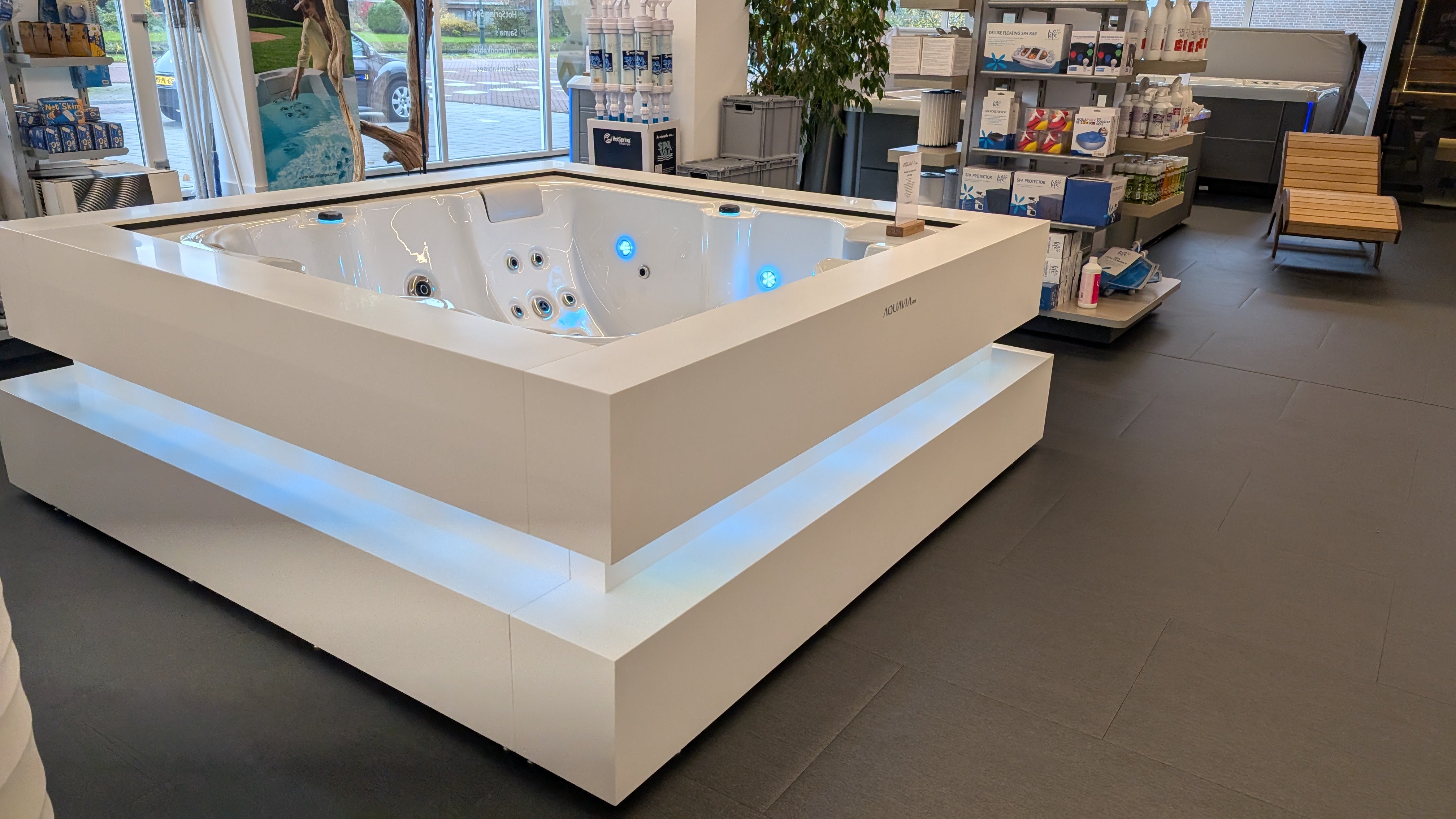 Showroommodel <br>Aquavia Spa Cube Ergo