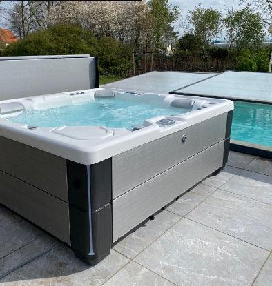 Hotspring spa highlife envoy te bergschehoek