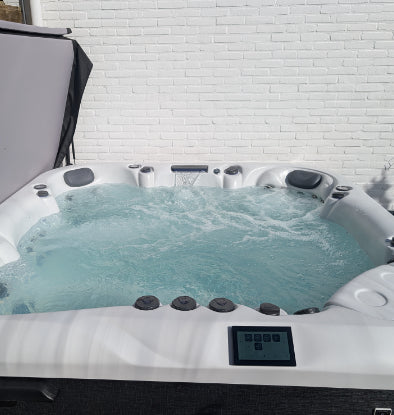 Platinum Spas Luxury Portofino te Voorschoten