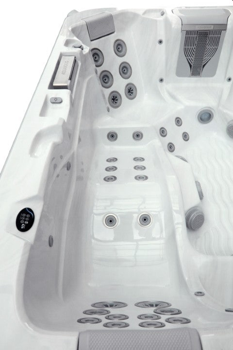 Aquasolus Zenith HotTub