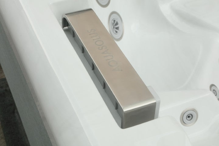 Aquasolus Zenith HotTub