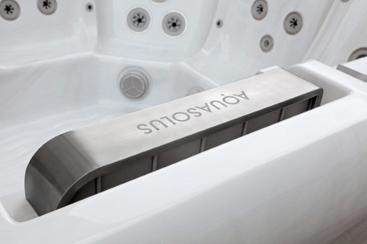 Aquasolus Zenith HotTub