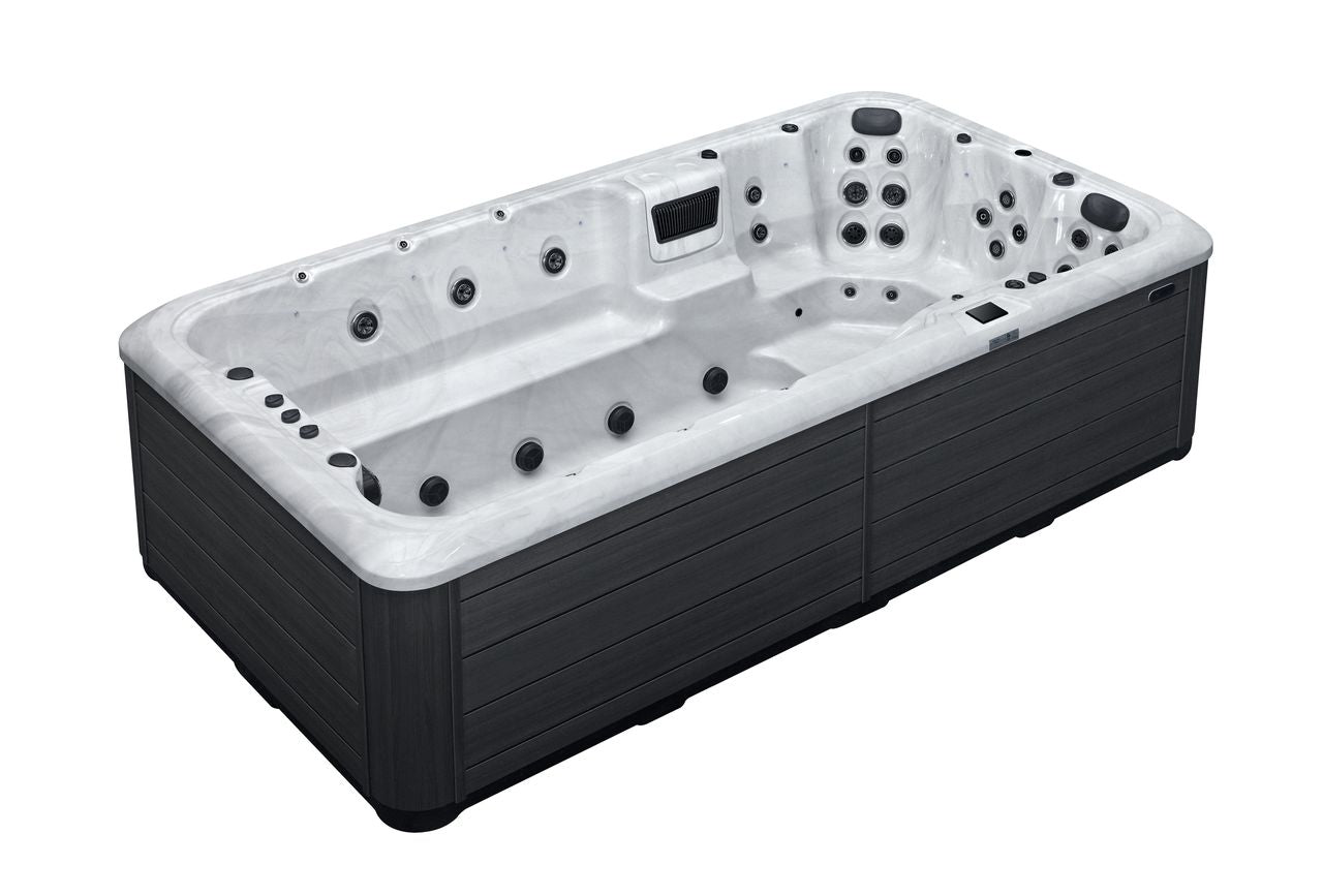 Platinum Swimspas Titan <br/> (38 jets / 1 lounge)