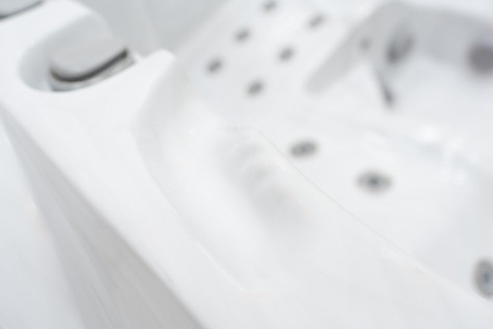 Aquasolus Cascade HotTub