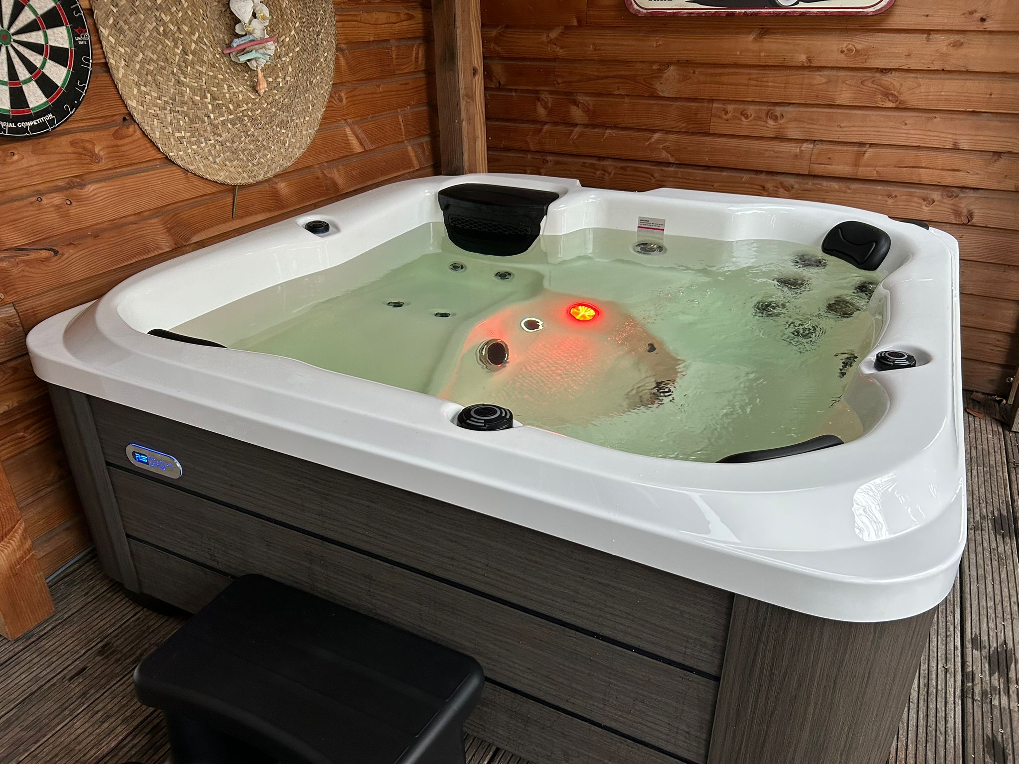 Platinum Spas Deluxe Reims te Leiderdorp