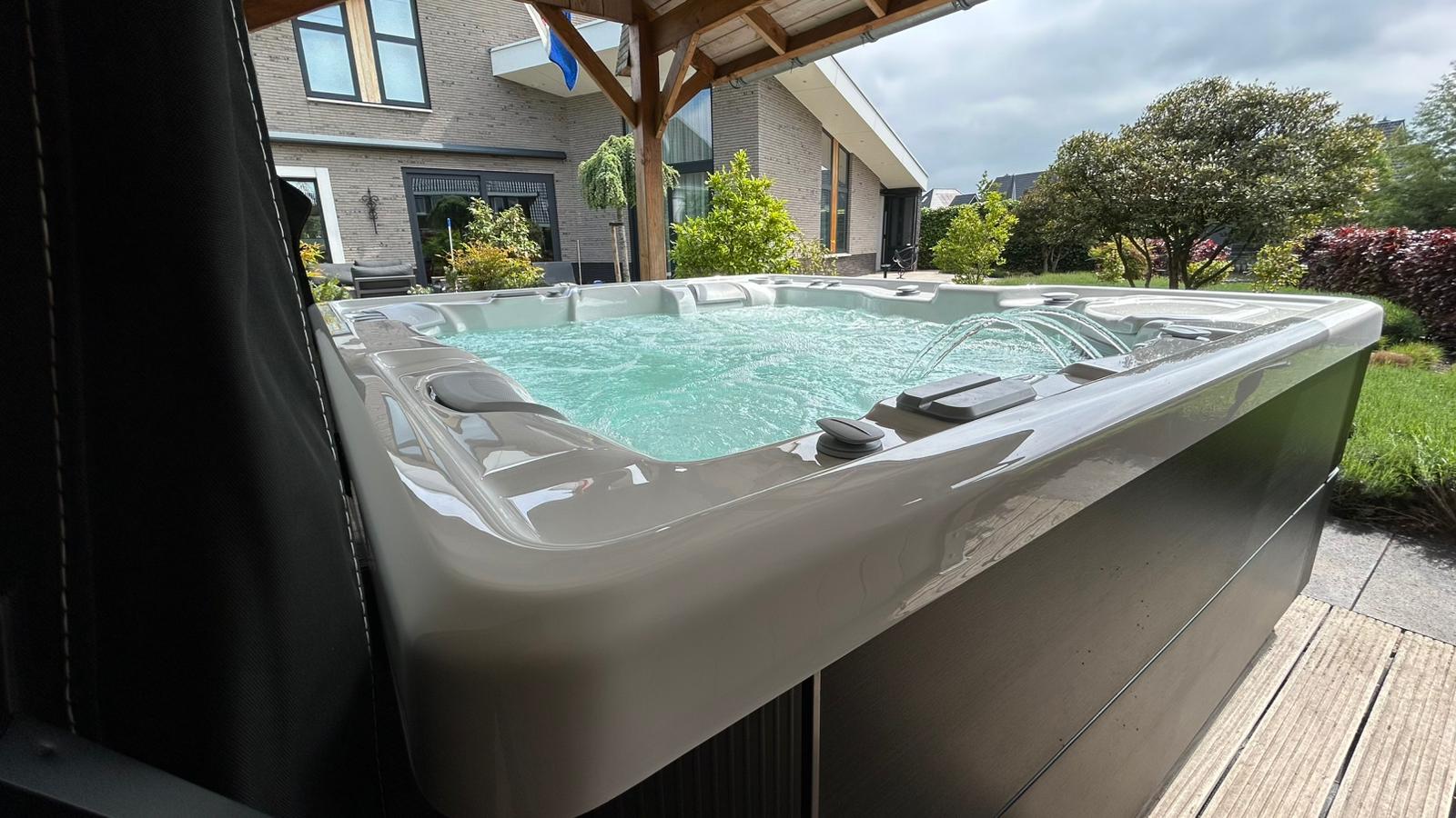 Spa HotSpring Highlife Grandee à Hoorn