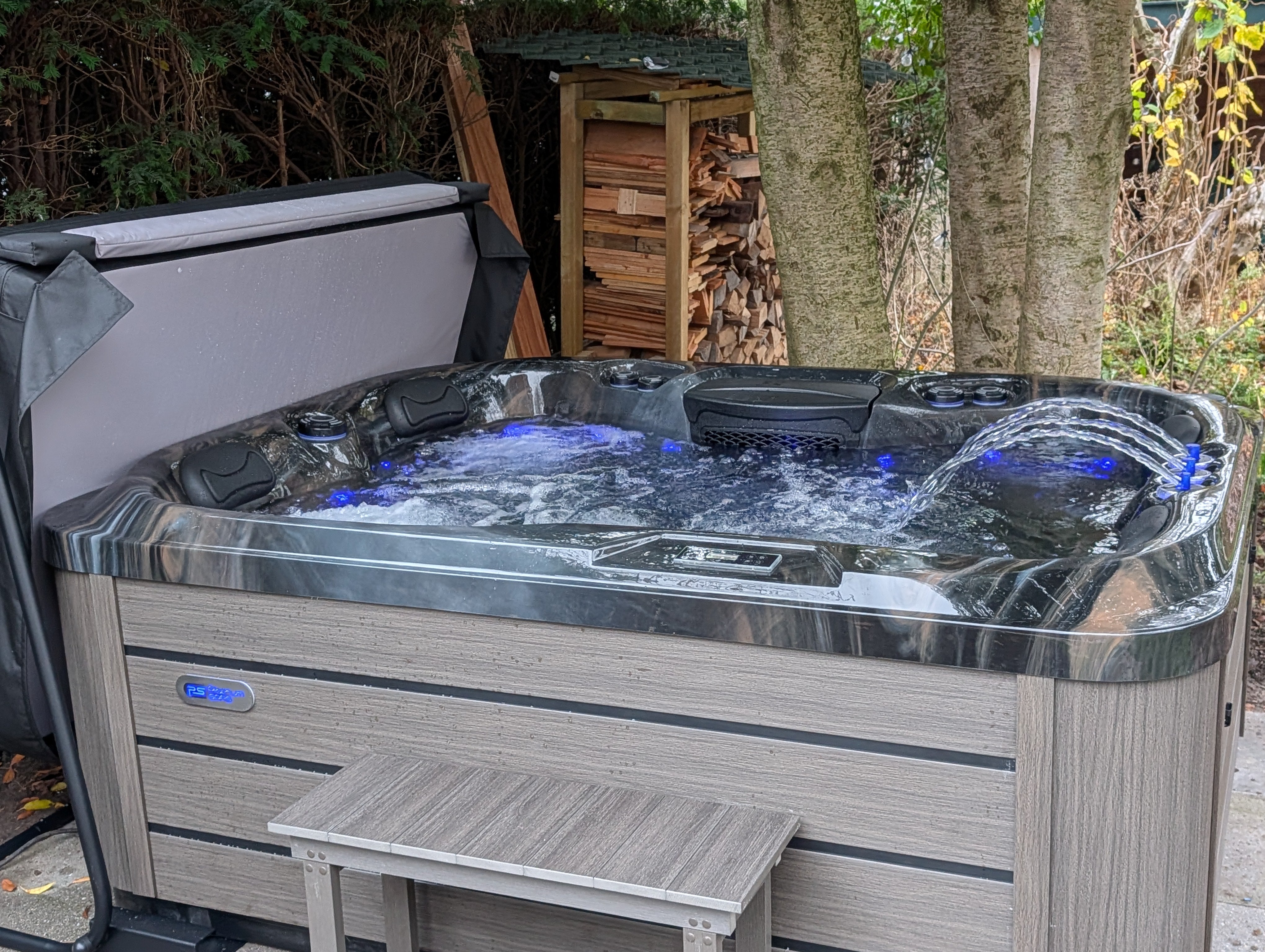 Platinum Spas Deluxe Tahiti te Leiderdorp