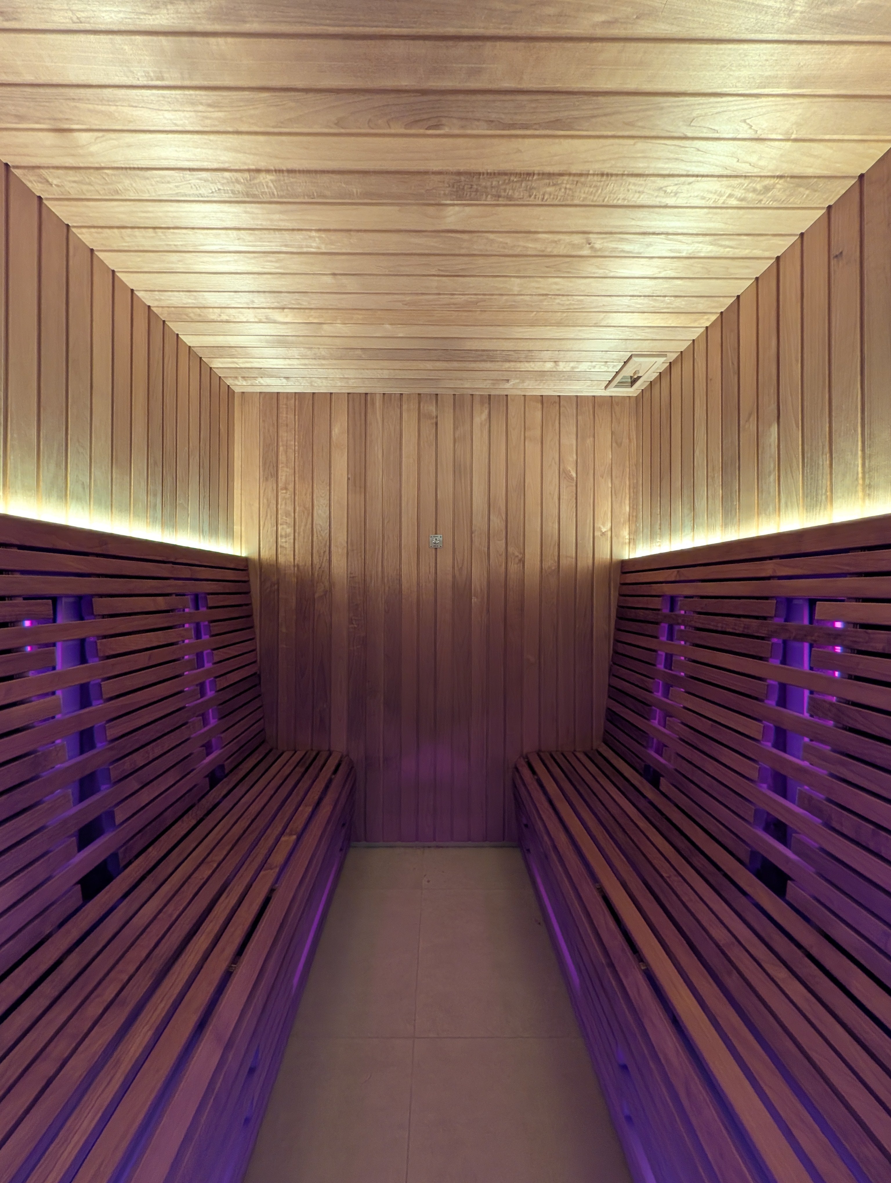 Auroom Infrarood sauna's SportCity Babylon Den Haag