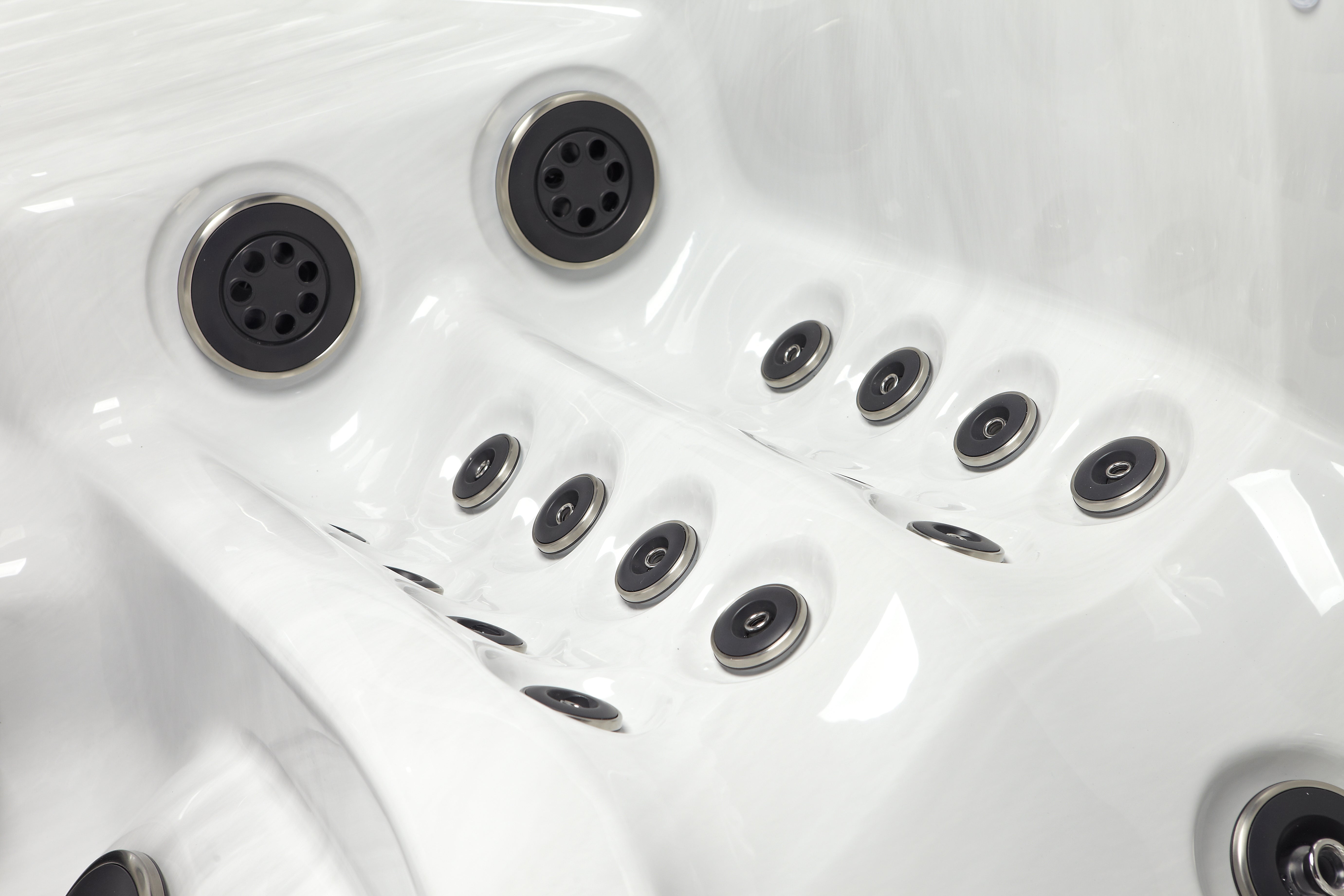 Platinum Spas Luxury Portofino <br/> (66 jets / 1 lounge)