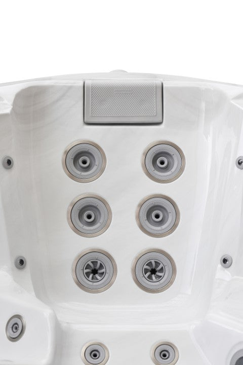 Aquasolus Zenith HotTub