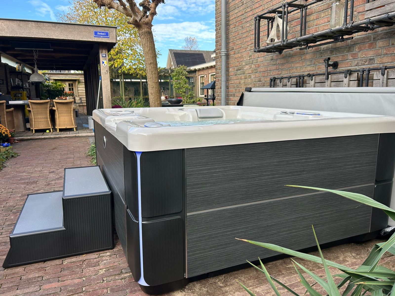 HotSpring Spa Highlife Jetsetter LX te Bunschoten Spakenburg