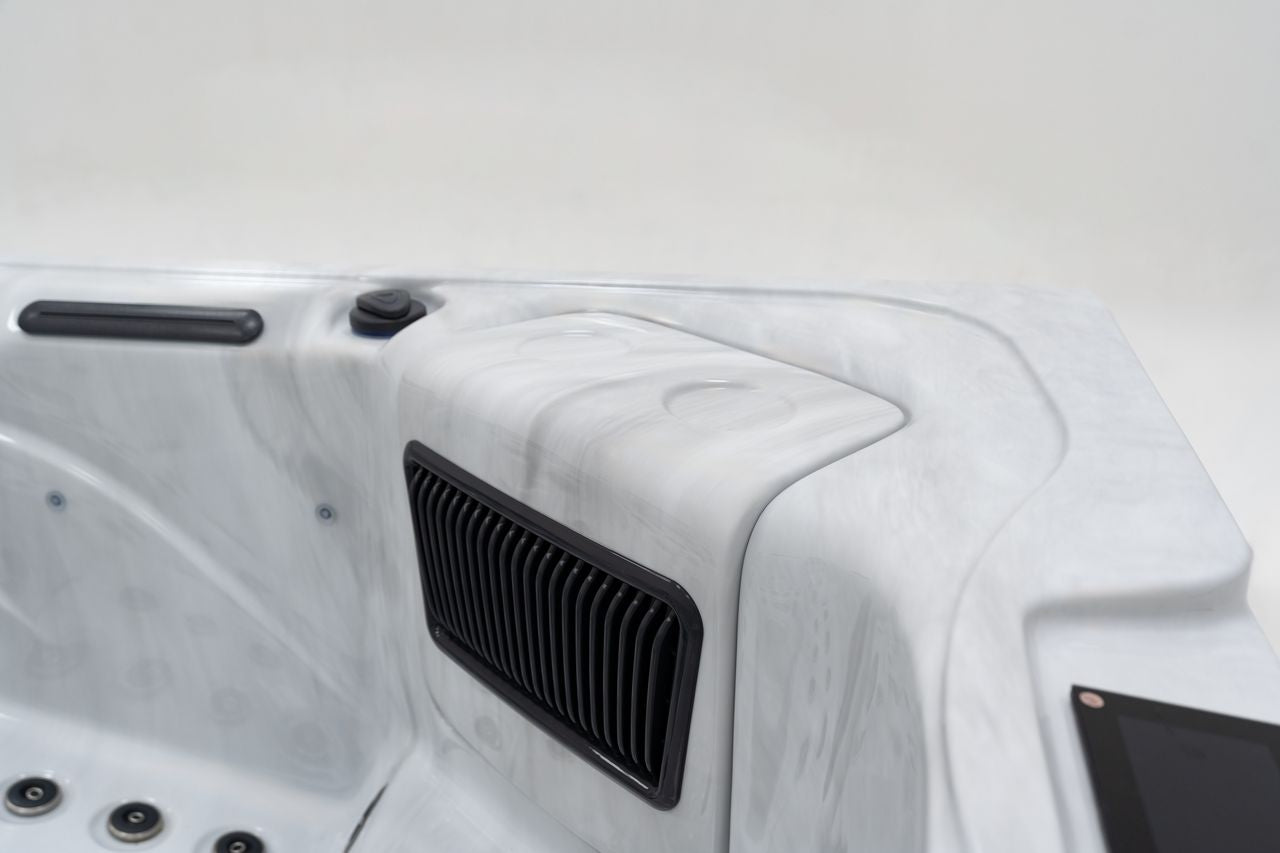 Platinum Spas Premium Topaz <br/> (64 jets / 2 lounge)